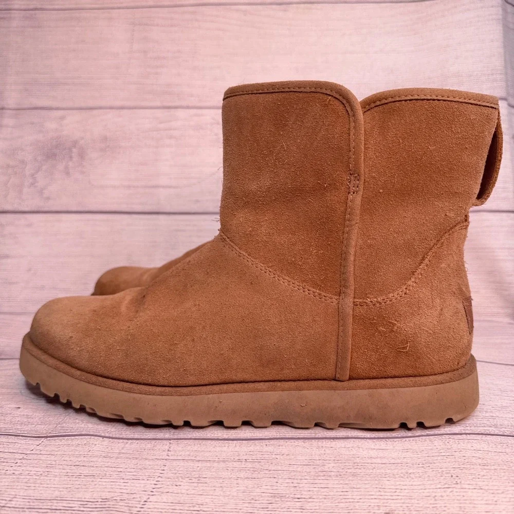 UGG Classic Mini II Chestnut Suede Sheepskin Boots 1125 Womens Size 10 Brown